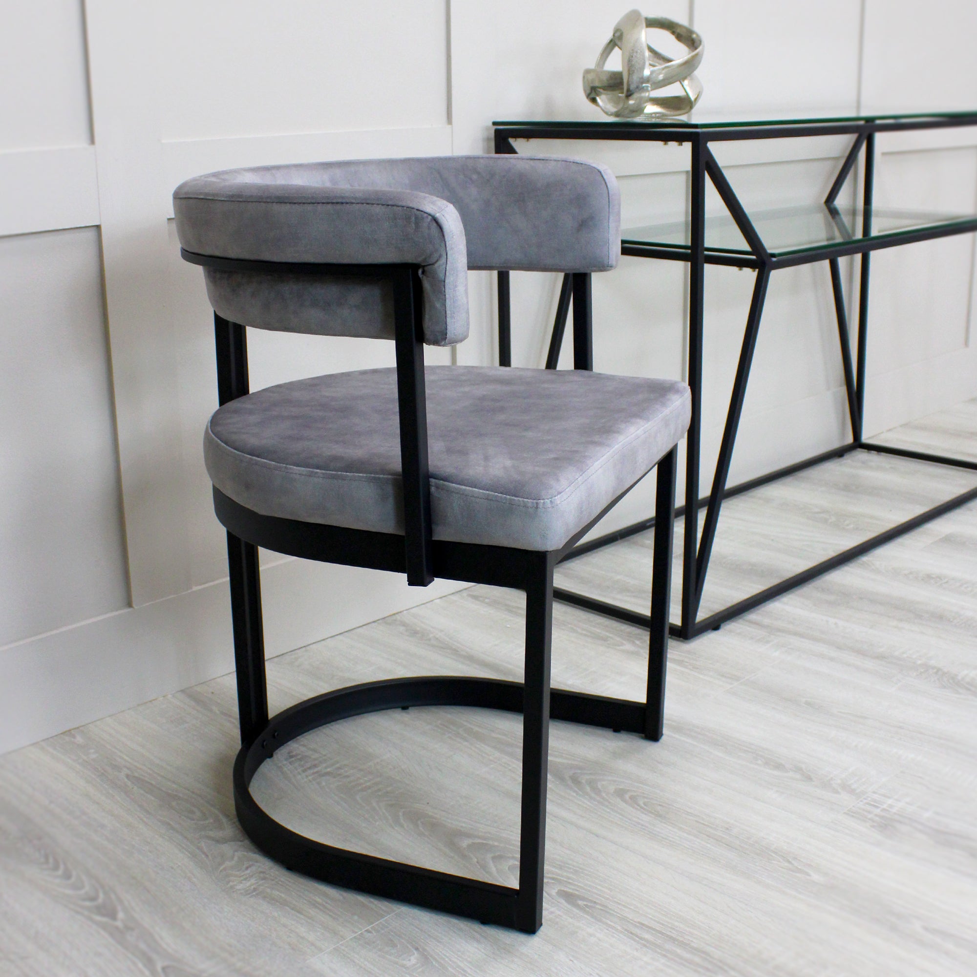 Mia Curved Grey Velvet Dining Chair